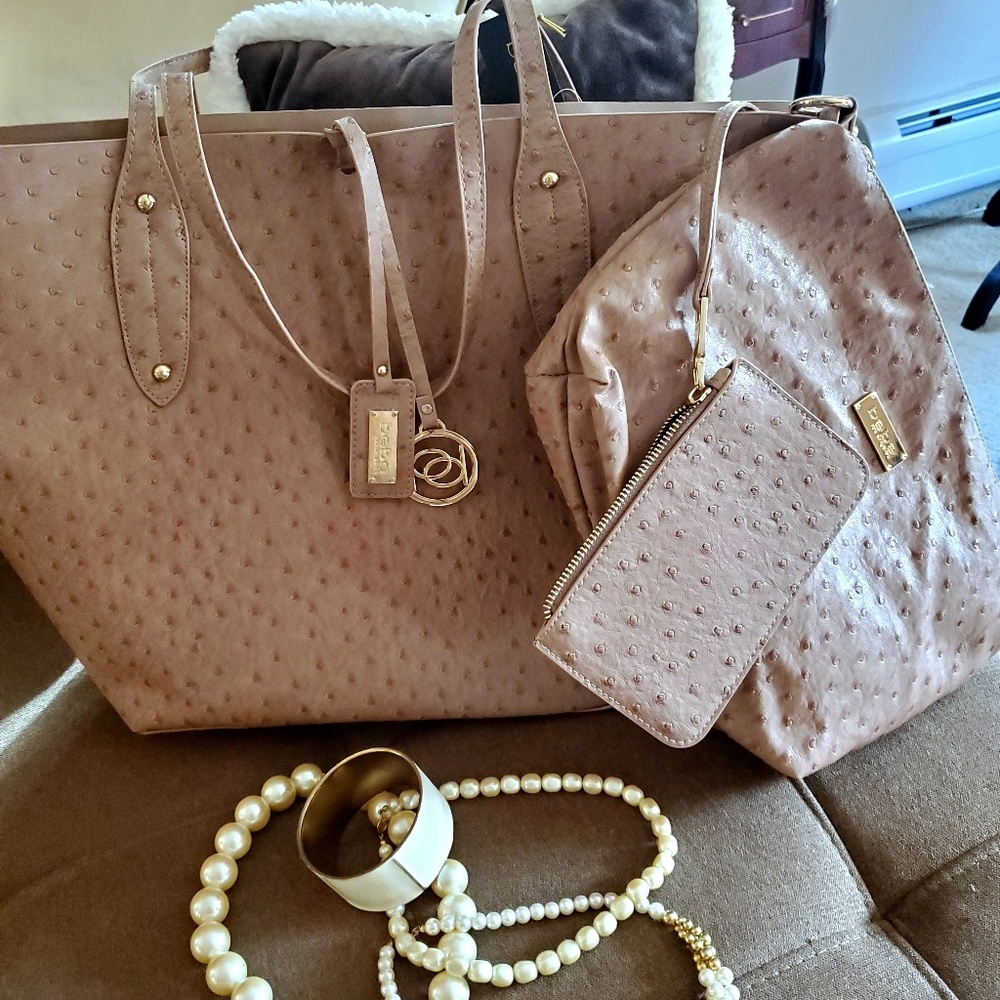 💥NEW Bebe 3 For 1 Trista Ostrich Tote Set